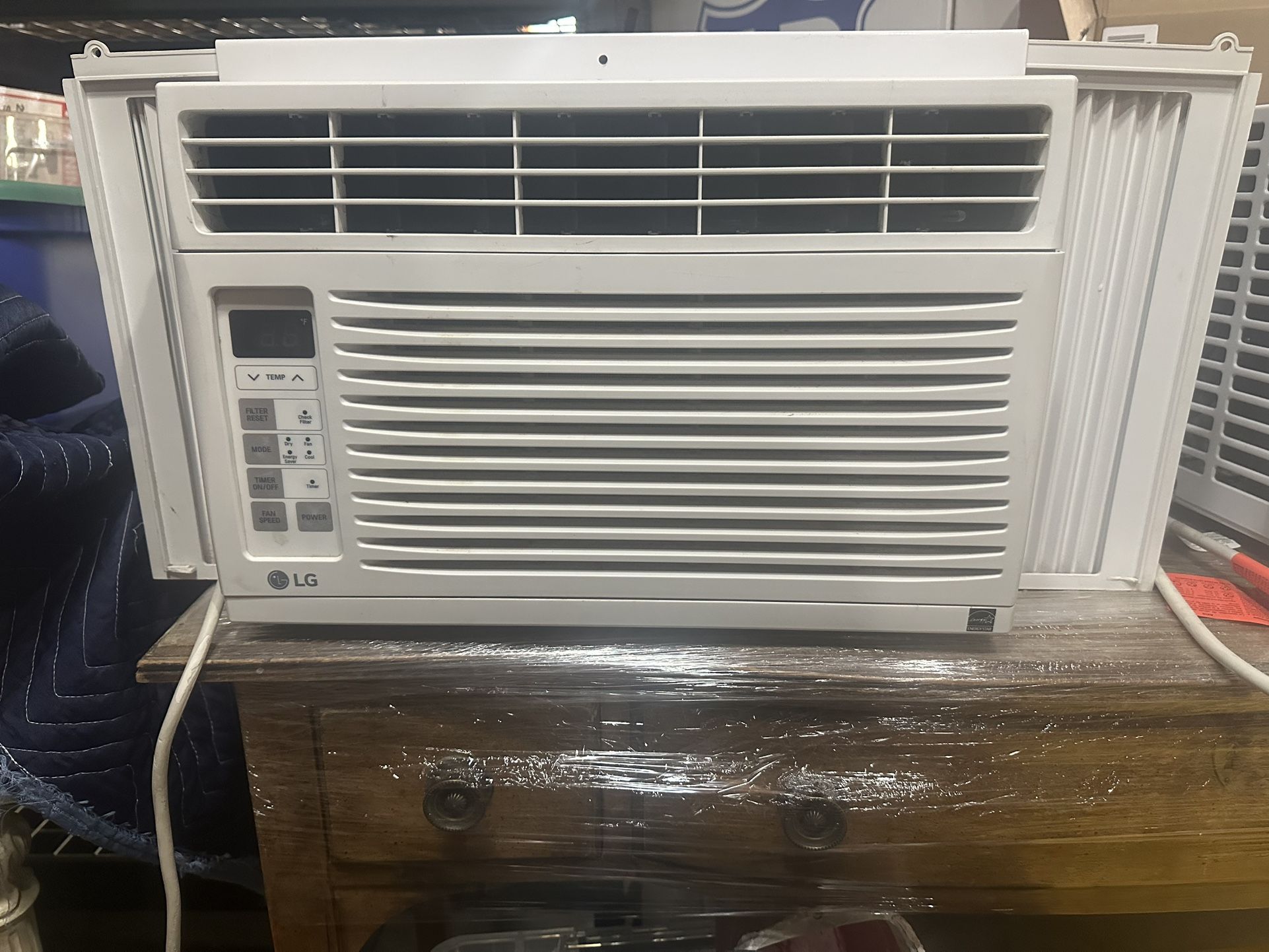 LG 6000 BTU Air Conditioner