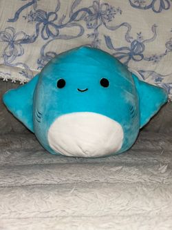 Maggie the Stingray Squishmallow