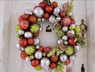 Large Christmas Wreath Holiday Door Accent Decor
