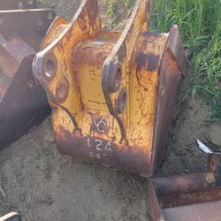 24” Excavator Bucket For Trenching