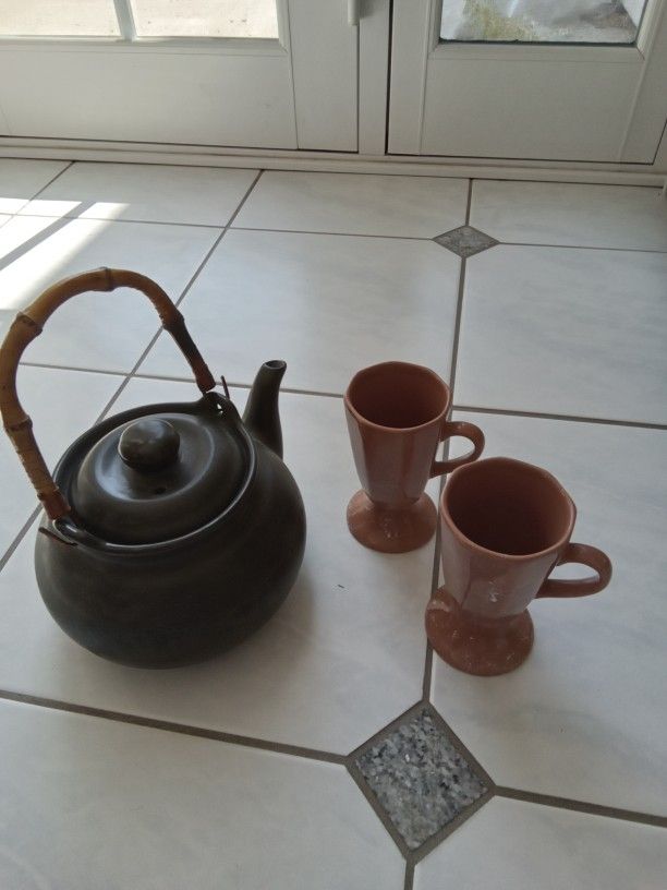 Stoneware Kettle