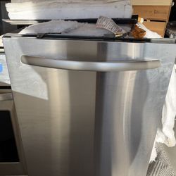 24” KitchenAide Dishwasher