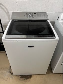 Maytag Washer (NEEDS REPAIR)
