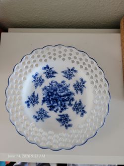 Vintage, "White and Blue" Reticulated Lattice Plate