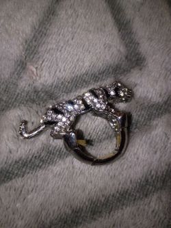 Tiger stretch ring