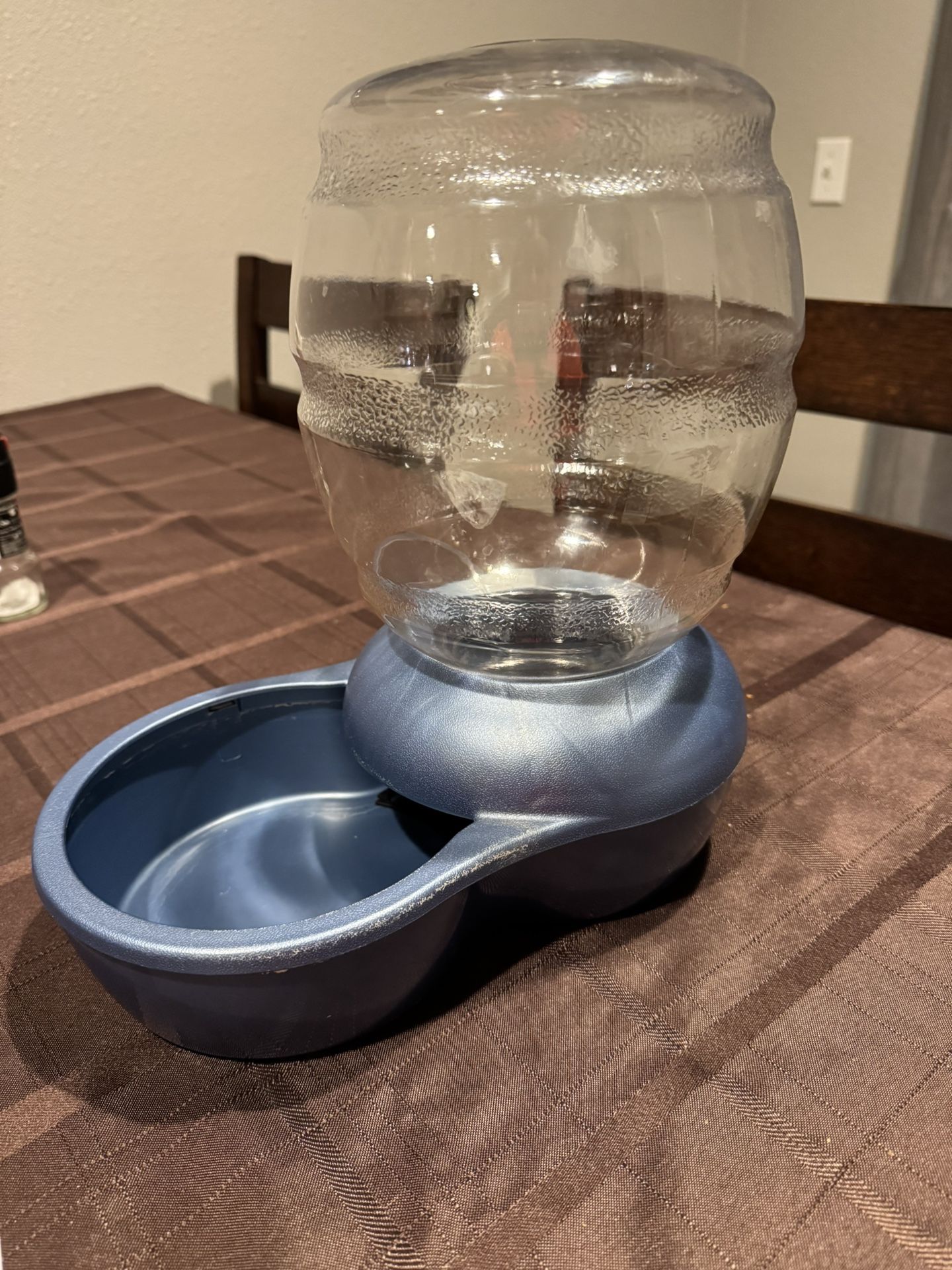 Petmate 1gallon Water bowl