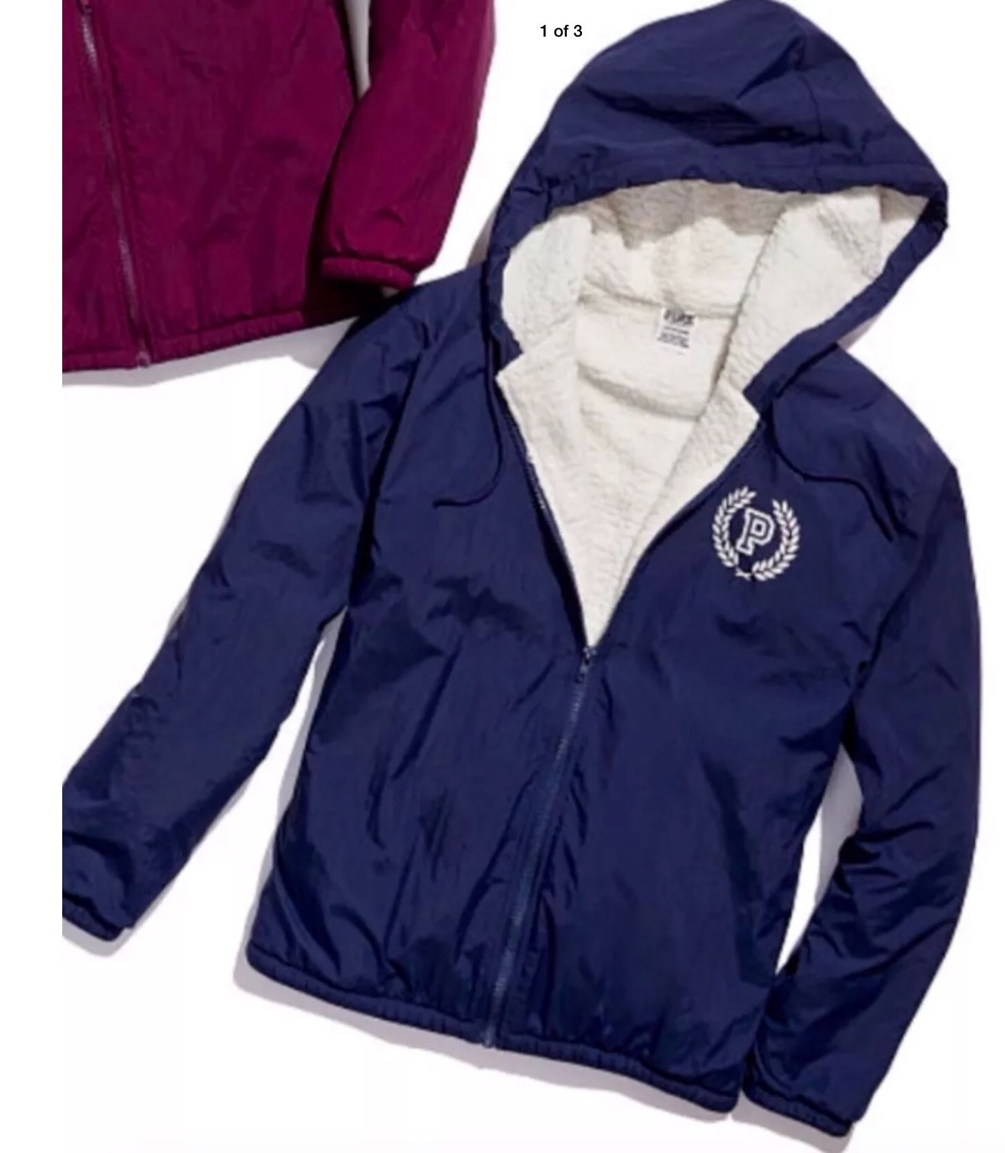 New Victoria’s Secret pink fully lines sherpa jacket. So comfy XS/S OR M/L/XL