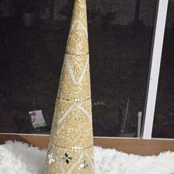 Crystals,  reinsthones, gold color decoration