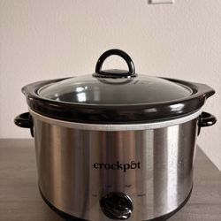 Crock-Pot 4.5-Quart Slow Cooker - Like New (Used Once!)