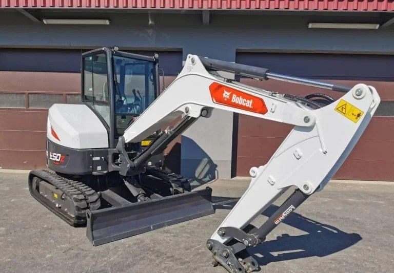 BRAND NEW BOBCAT E-50z
