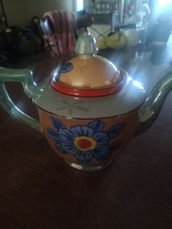 Teapots and teacups  for sale