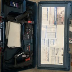 Bosch Bulldog Xtreme Hammer Drill