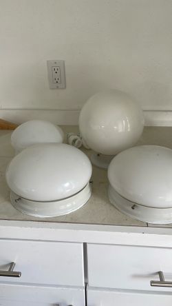 Four culling light and two tube light  $10 each.