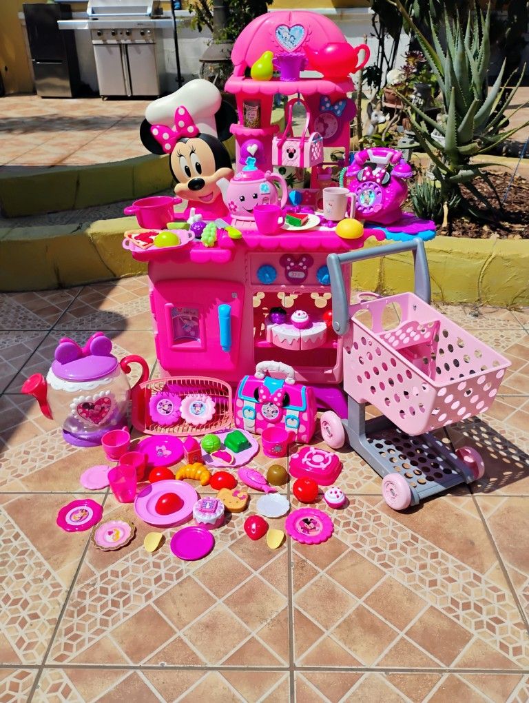 Minnie Mouse Kitchen 