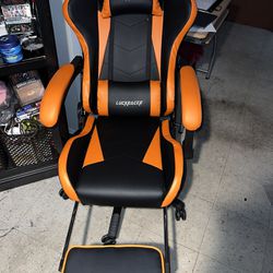 LuckRacer Gaming Chair