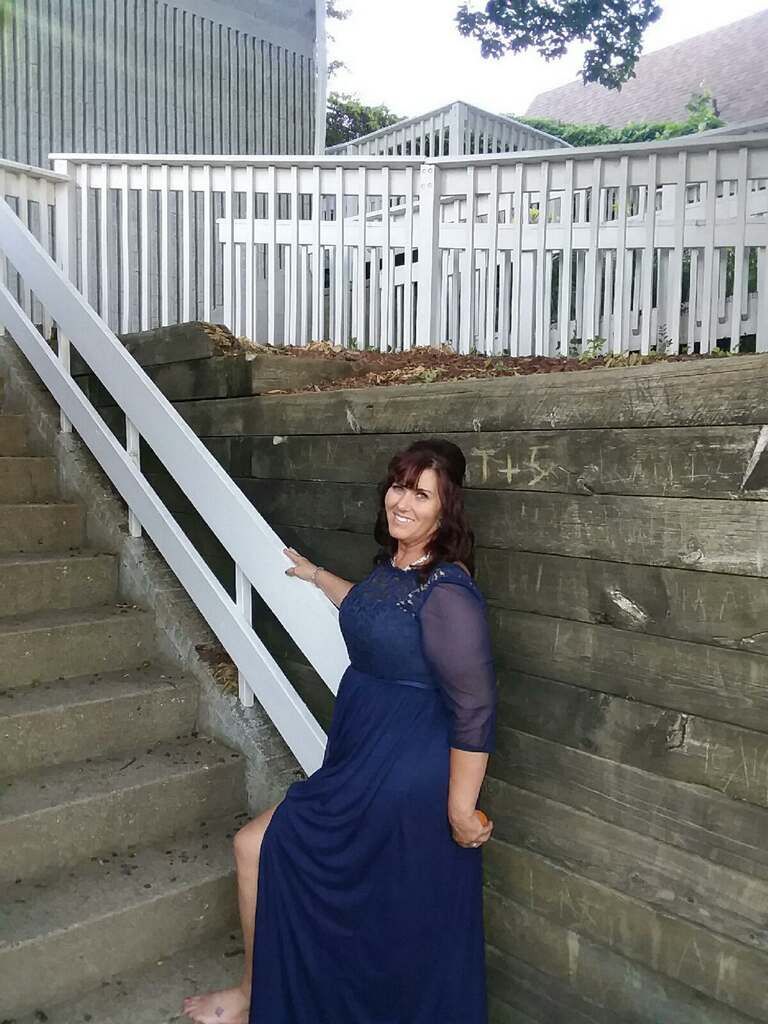 Midnight blue formal from David’s bridal 298$ new sleeves were added for an extra 85$ only worn once! Smoke free pet free and bug free home