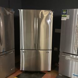 New Samsung Bottom Freezer Refrigerator‼️ (Dented Door) Discount Price Fully Functional‼️‼️
