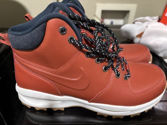 Nike Boots Men’s 9