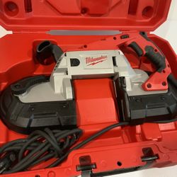 Milwaukee 11 Amp Deep Cut Variable Speed Band Saw