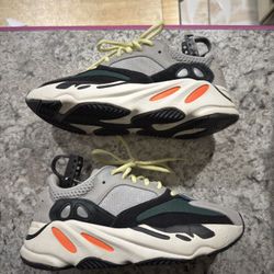 Yeezy 700 Wave runners