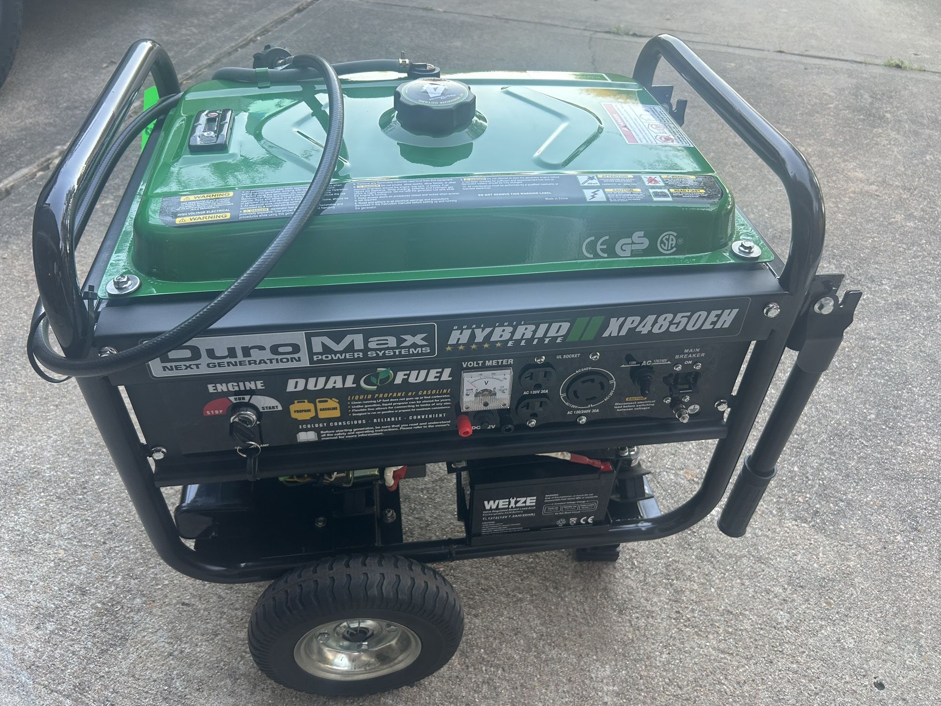 NEW Duromax XP4850EH -Owner Never Used.