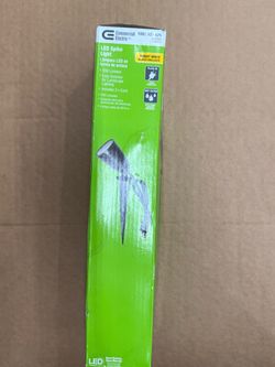 Commercial Electric LED Spike Light 550 LUMENS 7W 3000K BRIGHT White Wet Rated