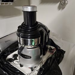 Omega big mouth juicer hotsell