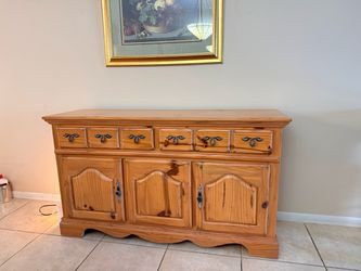 Dining Room Server
