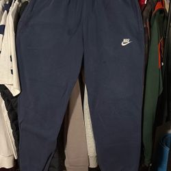 Nike Sweats Navy Blue- L 