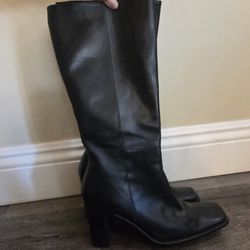 Thigh High Black Heel Boots // womans 6