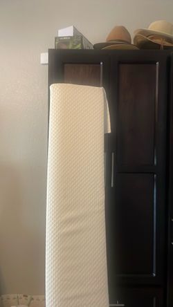 Wedge Pillo