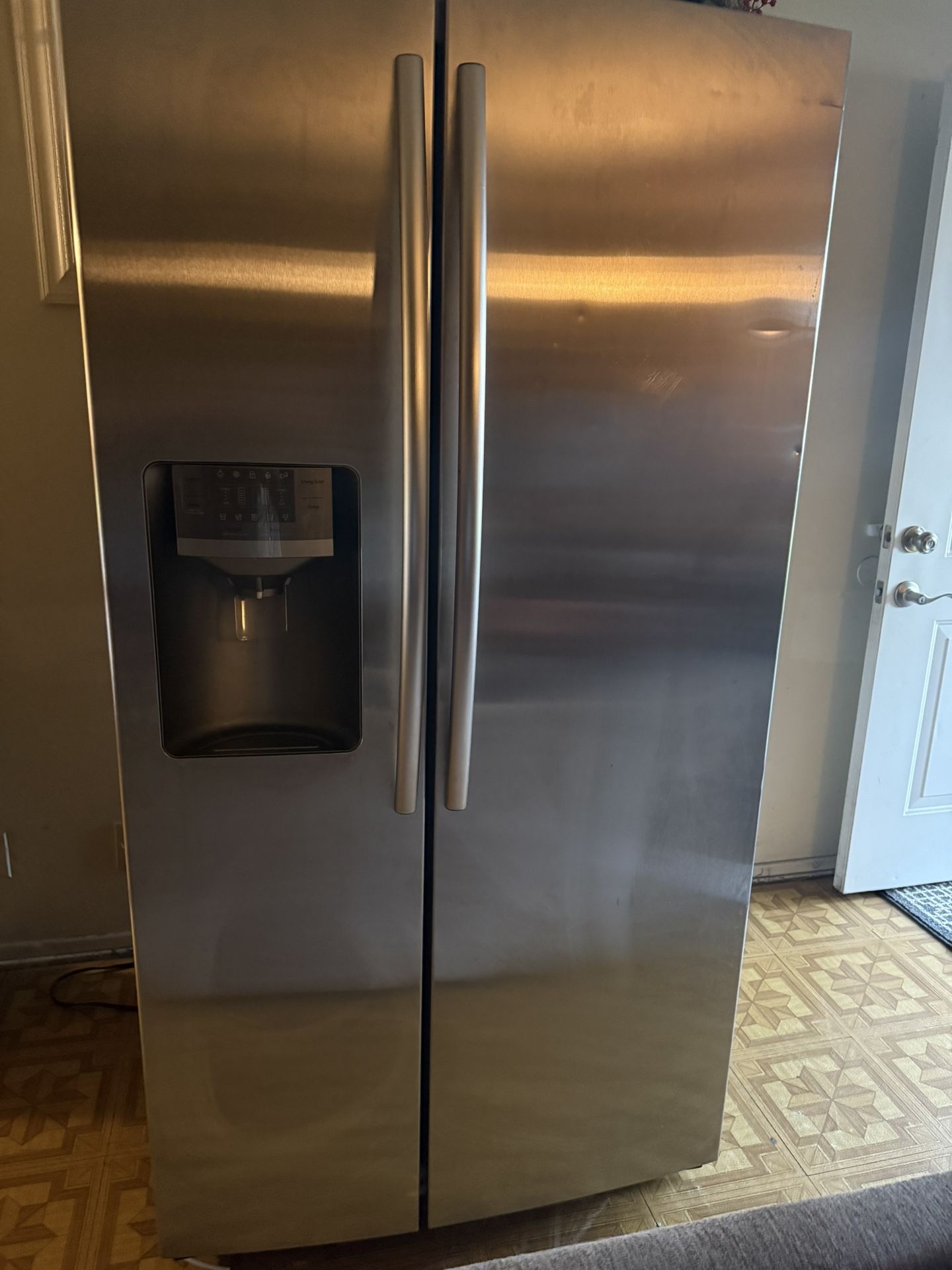 Refrigerator
