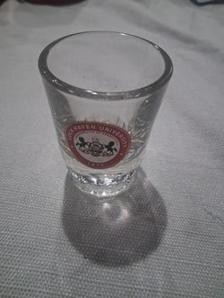 Glass cup shake
