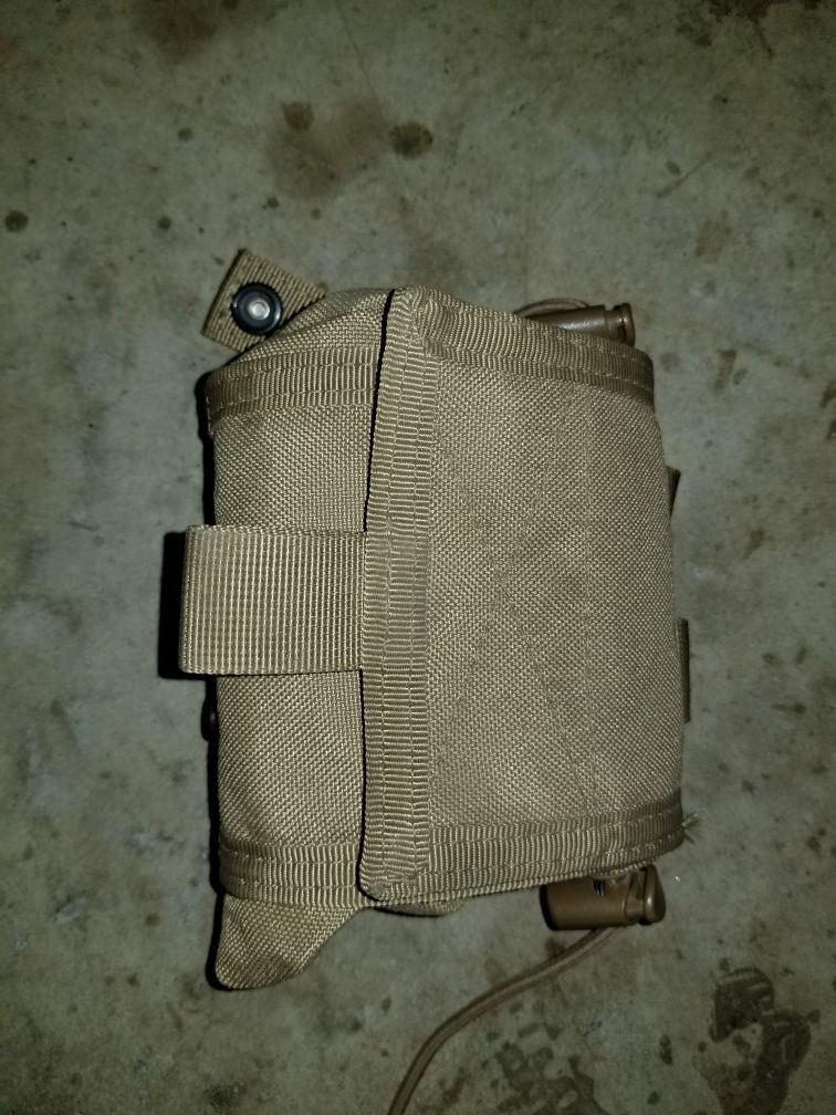 Tan dump pouch