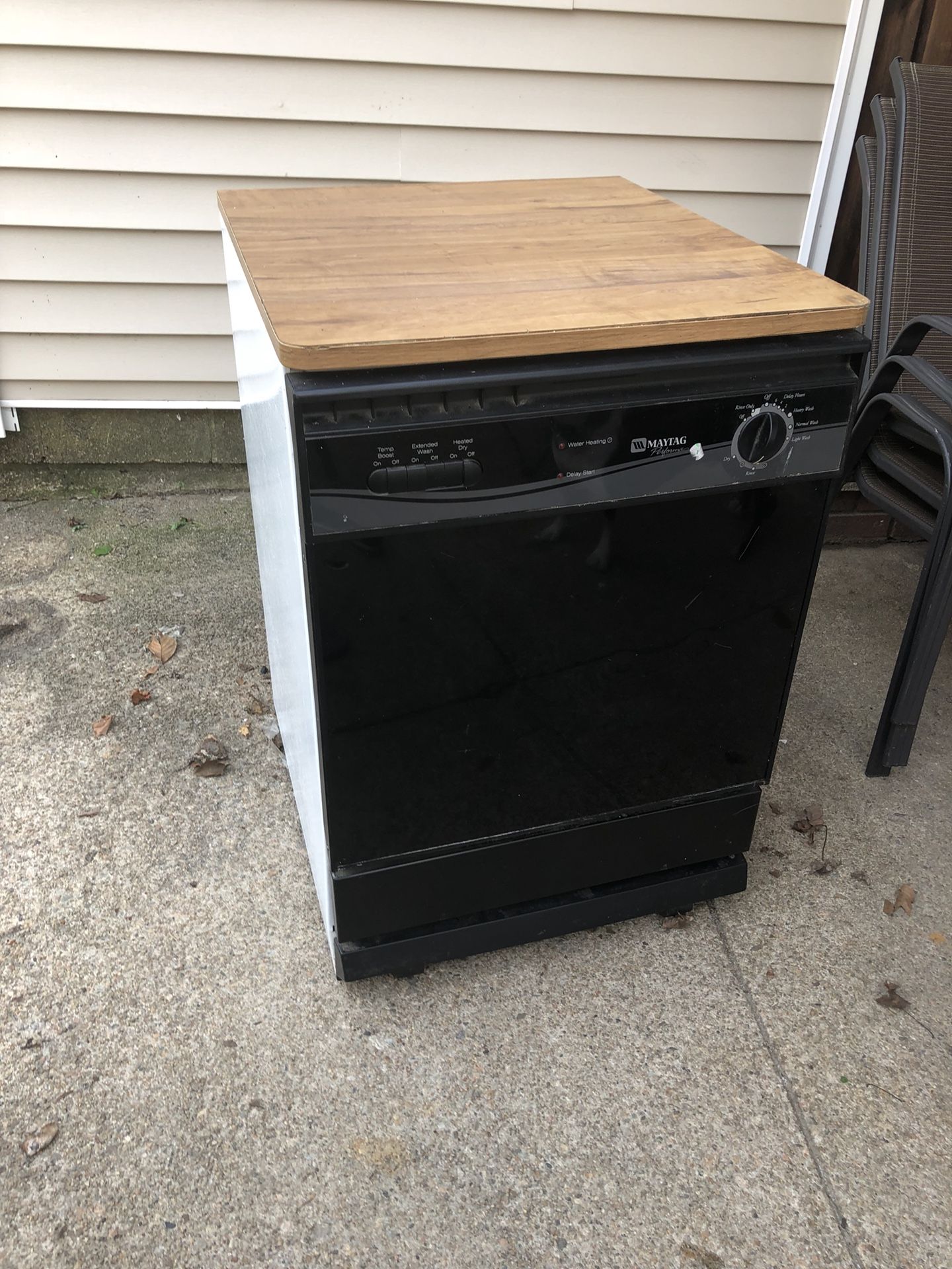MAYTAG Portable dishwasher with cutting board top