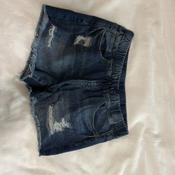 Dark wash distressed denim shorts  never worn no tag Size M