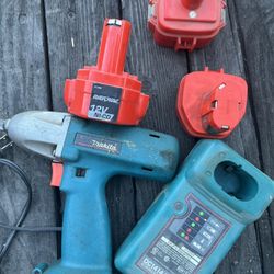 12 Volt 1/2 Drive Makita Impact Driver 