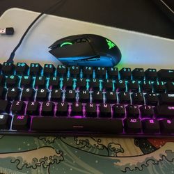 Apex Pro Mini Keyboard, Razer Basilisk V3 Pro Wireless Mouse