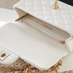 White Crossbody Purse 20x12x6cm