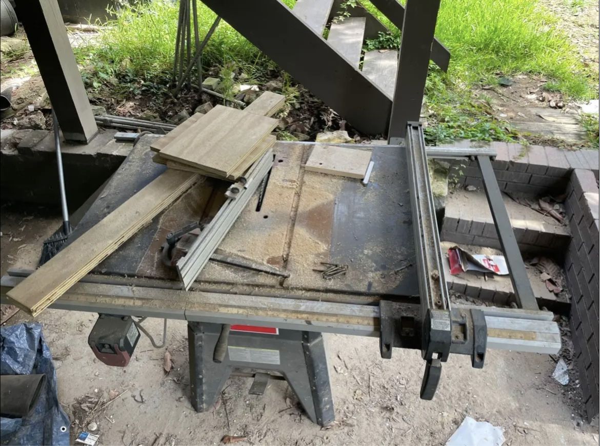 Dayton 10 inch Table saw