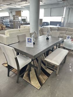Dining table + 4 chairs + bench
