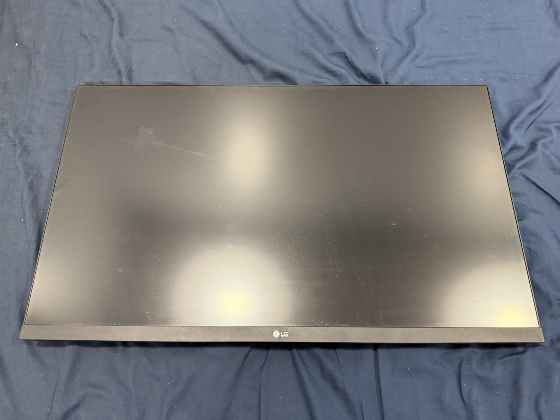 Lg 27” 1080p Monitor 