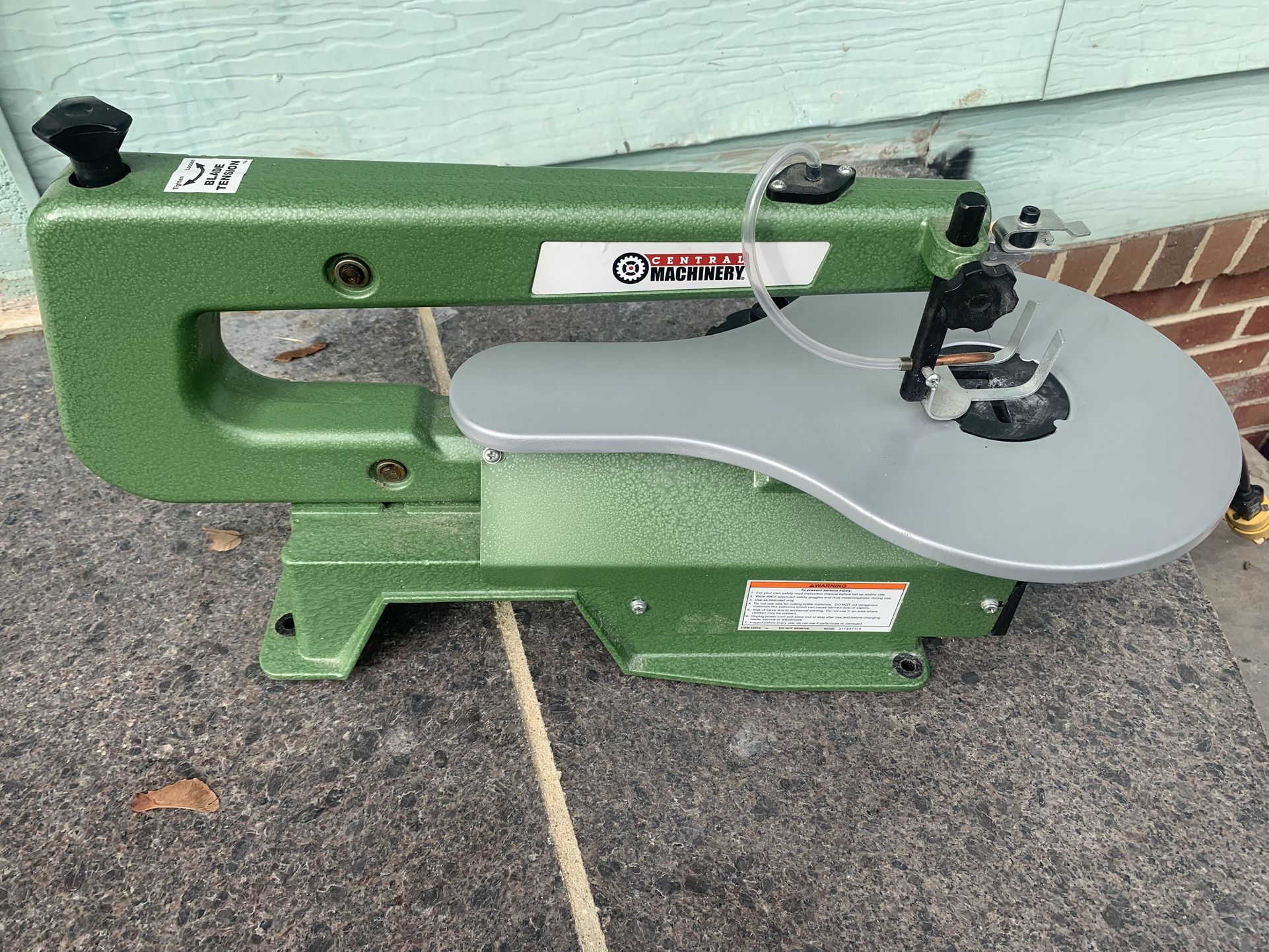 CENTRAL MACHINERY 16 in. Variable Speed Scroll Saw Tested