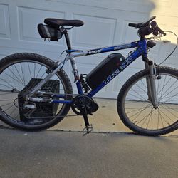 E bike Trek 8000 Bafang Bbs02 Low Miles 
