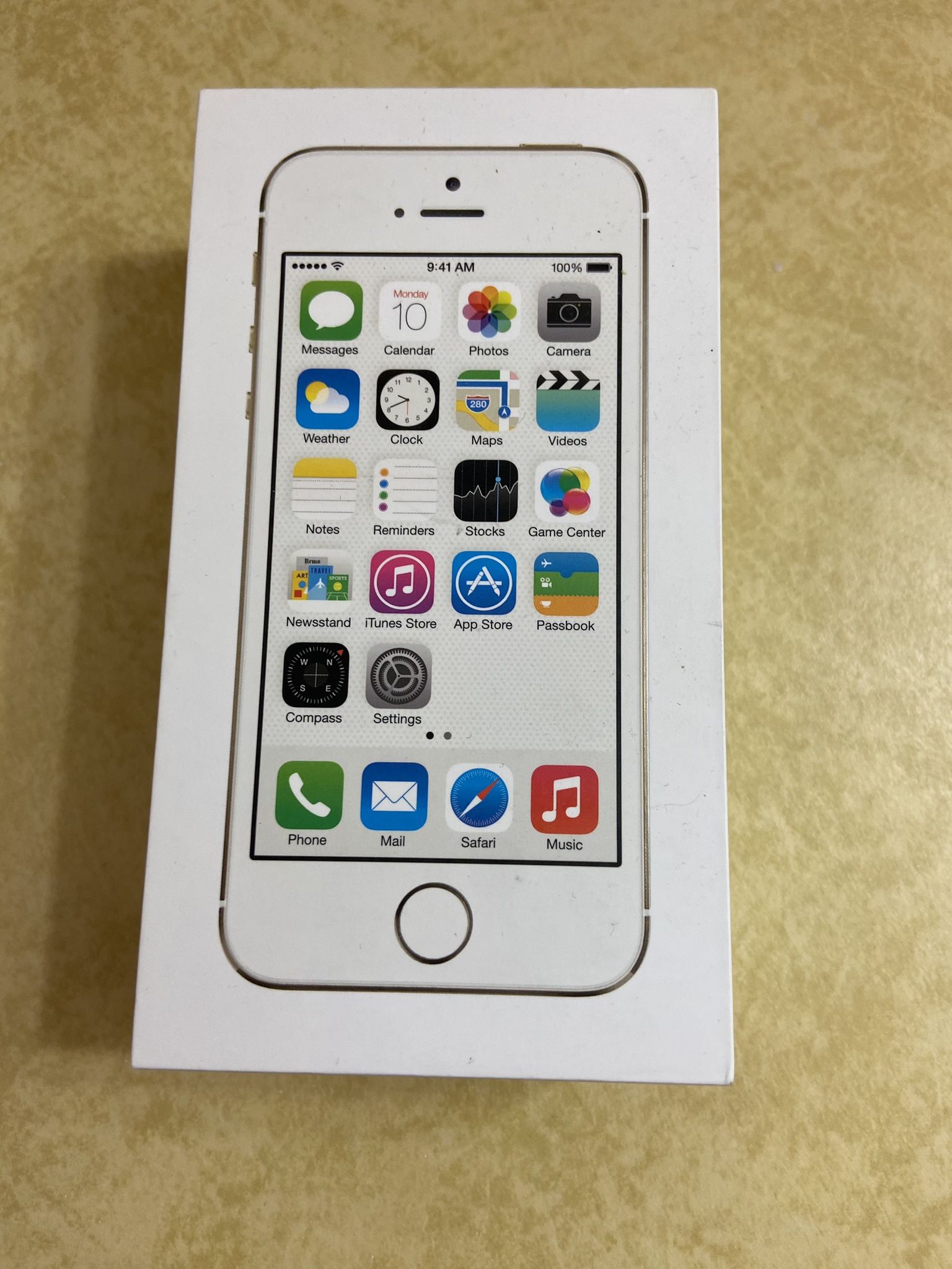 Apple iPhone 5S 16GB Gold Empty Replacement BOX ONLY