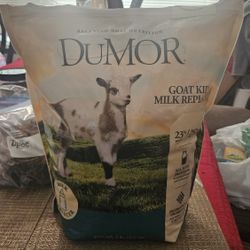 Dumor Goat Milk Replacer