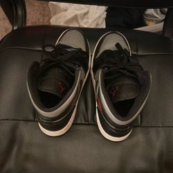 GS Size 7 Air Jordan 1 Mid “Shadow Red”