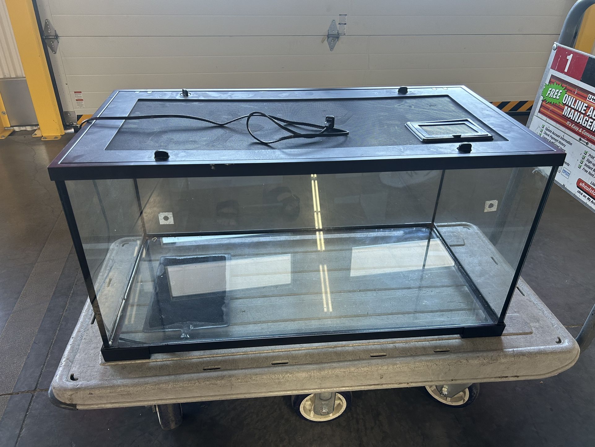 40L Gallon Reptile Tank W/ Heating Pad