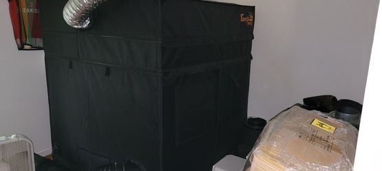 Gorilla Grow Tent Hlg 550v Grow Light Inline Fan And Carbon Filters Portable AC. All The Works
