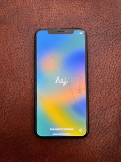 iPhone X (Cracked Back) – Works Great